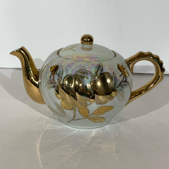 Vintage Other - Vintage Teapot with Lid - Gold & pearl Iridescent
